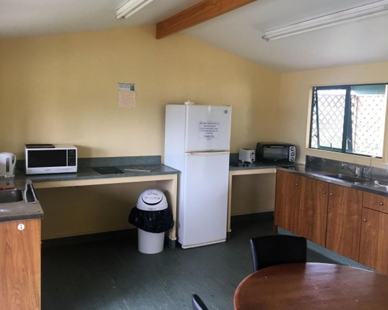 Otorohanga Kiwi Holiday Park Exterior photo