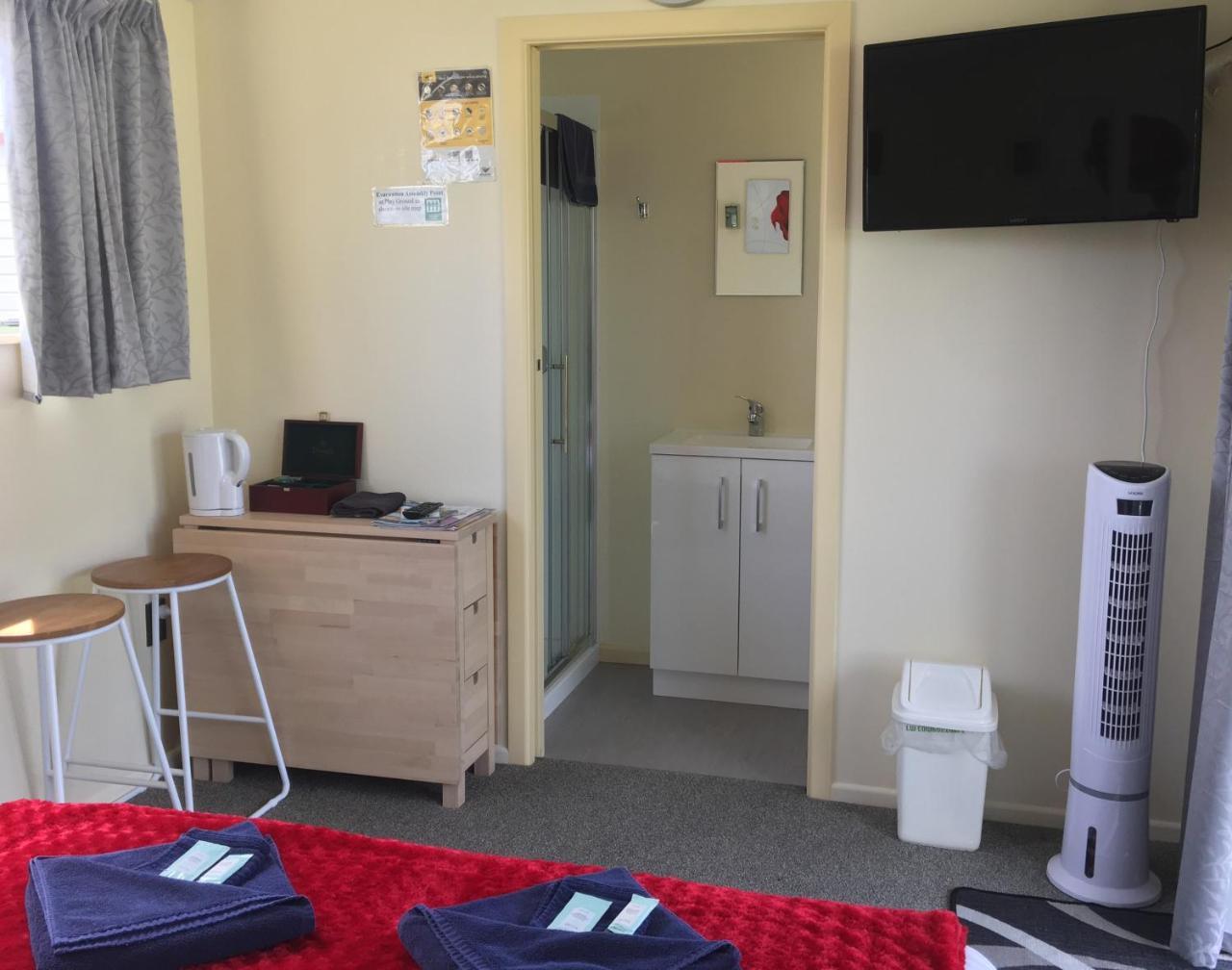Otorohanga Kiwi Holiday Park Exterior photo